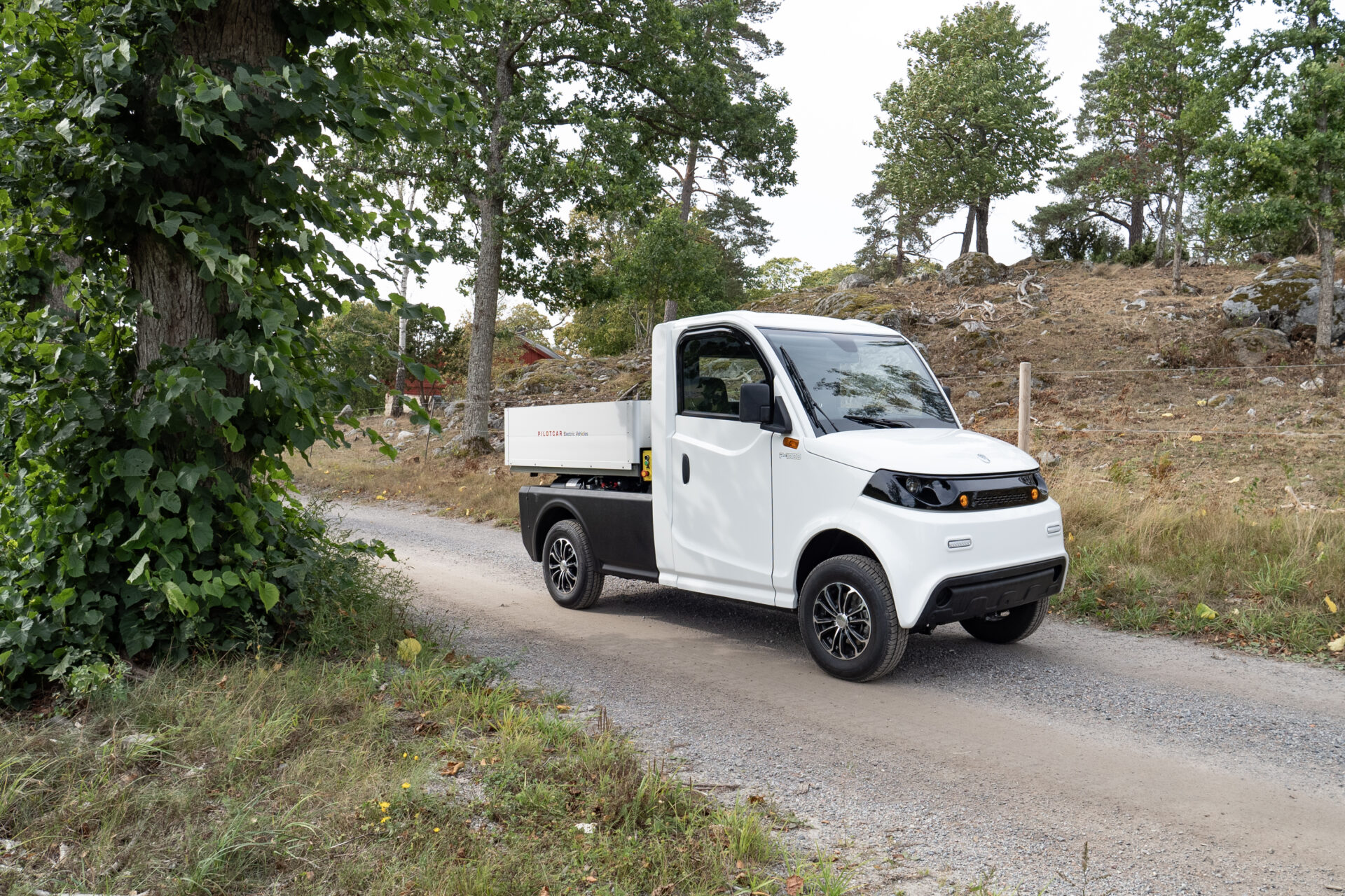 Pilotcar P-1000 i originalutförande när den presenterades för den svenska marknaden nyligen. Foto: E-TRON.