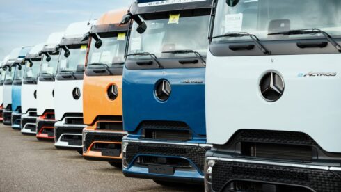 Första serieproducerade eActros levereras nu till kunder i Tyskland. Foto: Daimler Trucks.